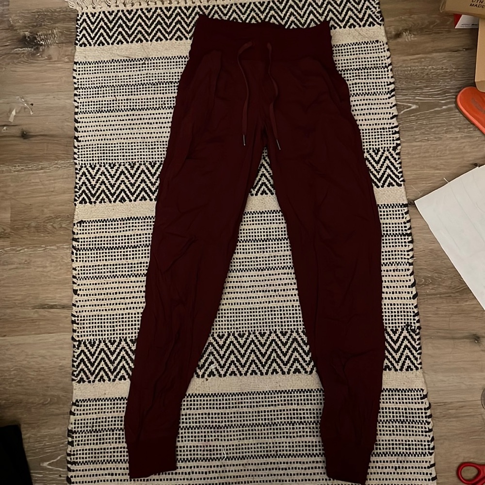 Lululemon dance studio joggers